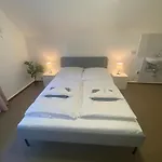 Ostsee-landhaus Maehl In Mit Sauna Und Kamin Auch Fuer Gruppen *