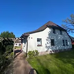 Hébergement de vacances Ostsee-landhaus Maehl In Mit Sauna Und Kamin Auch Fuer Gruppen *