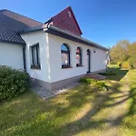 Hébergement de vacances Ostsee-landhaus Maehl In Mit Sauna Und Kamin Auch Fuer Gruppen *
