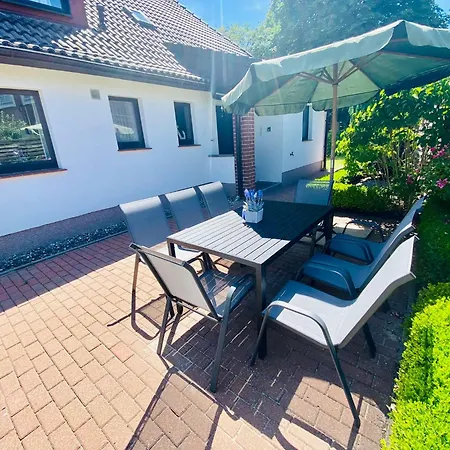 Ostsee-landhaus Maehl In Mit Sauna Und Kamin Auch Fuer Gruppen * Prerow