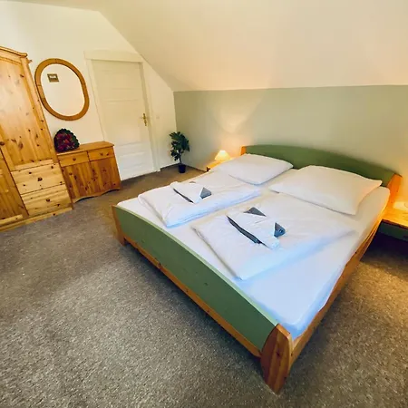 Ostsee-landhaus Maehl In Mit Sauna Und Kamin Auch Fuer Gruppen *
