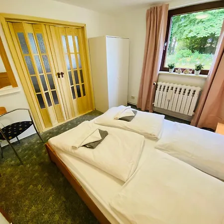 Ostsee-landhaus Maehl In Mit Sauna Und Kamin Auch Fuer Gruppen Feriehus