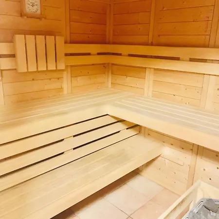 Feriehus Ostsee-landhaus Maehl In Mit Sauna Und Kamin Auch Fuer Gruppen